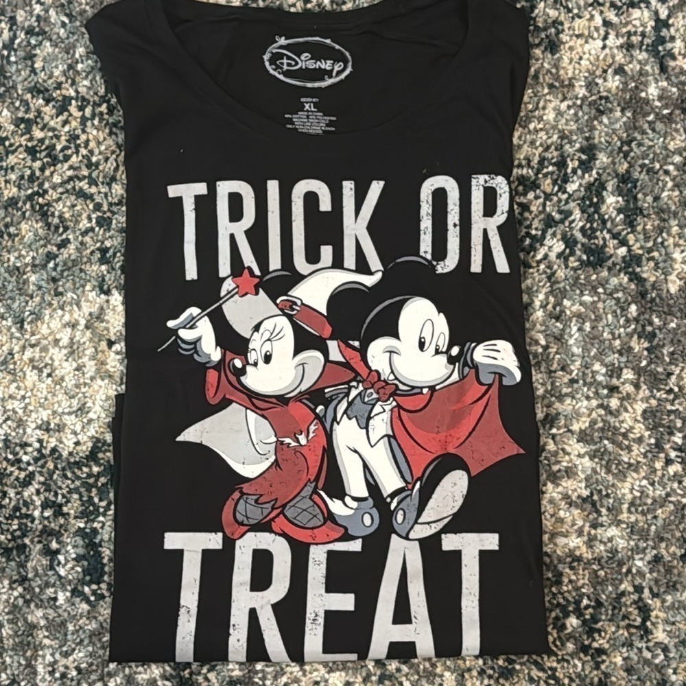 Disney, mini and Mickey vampire trick or treat T-shirt - Picture 5 of 5